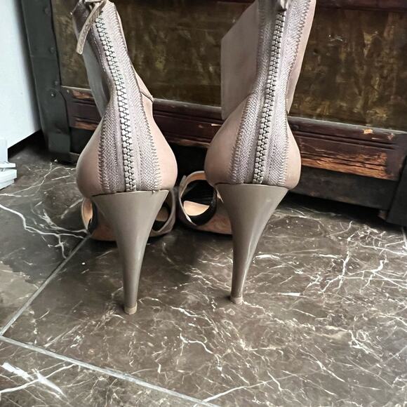 L.A.M.B by Gwen Stafani Mya ankle strap heel 8.5 - Picture 5 of 5